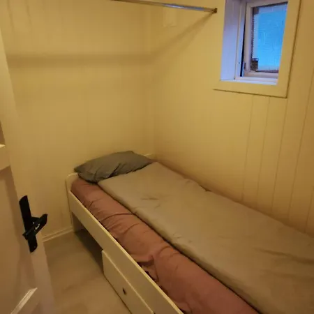 3 Bedrooms *