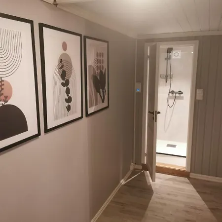 3 Bedrooms *